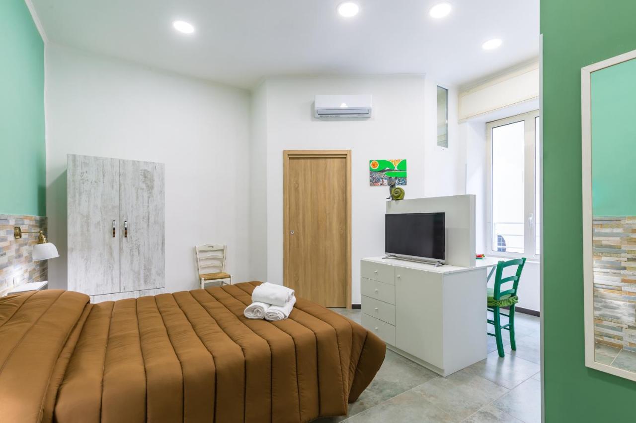 Gelso Complex Studios And Flat By Napoliapartments Esterno foto