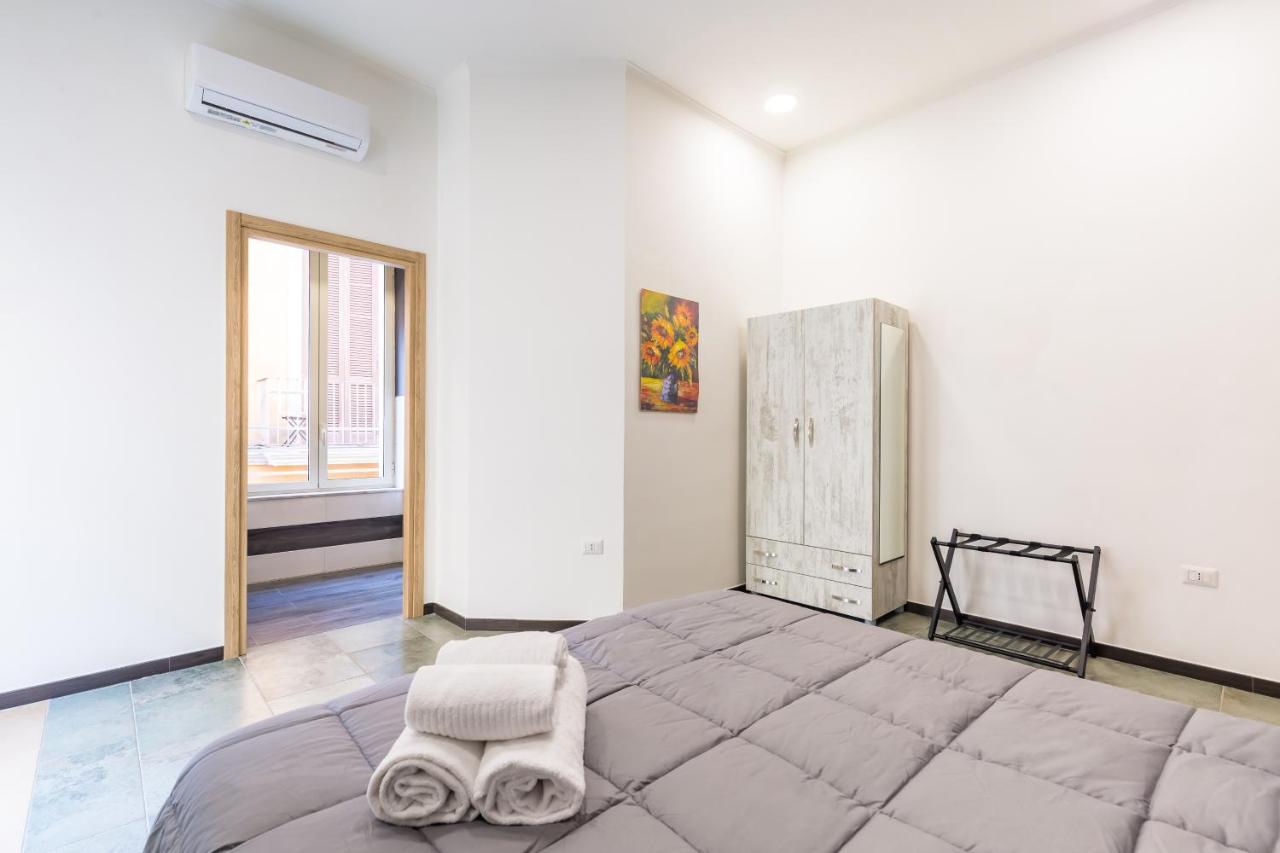 Gelso Complex Studios And Flat By Napoliapartments Esterno foto